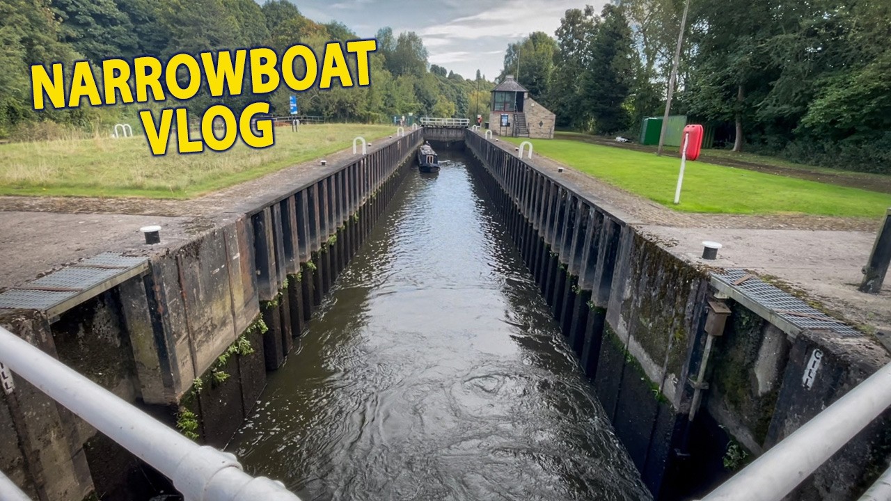 E19 || Why do they Close this Canal Every Weekend?