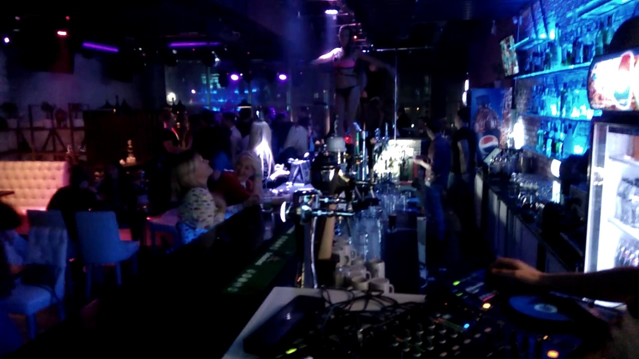 BAR 33