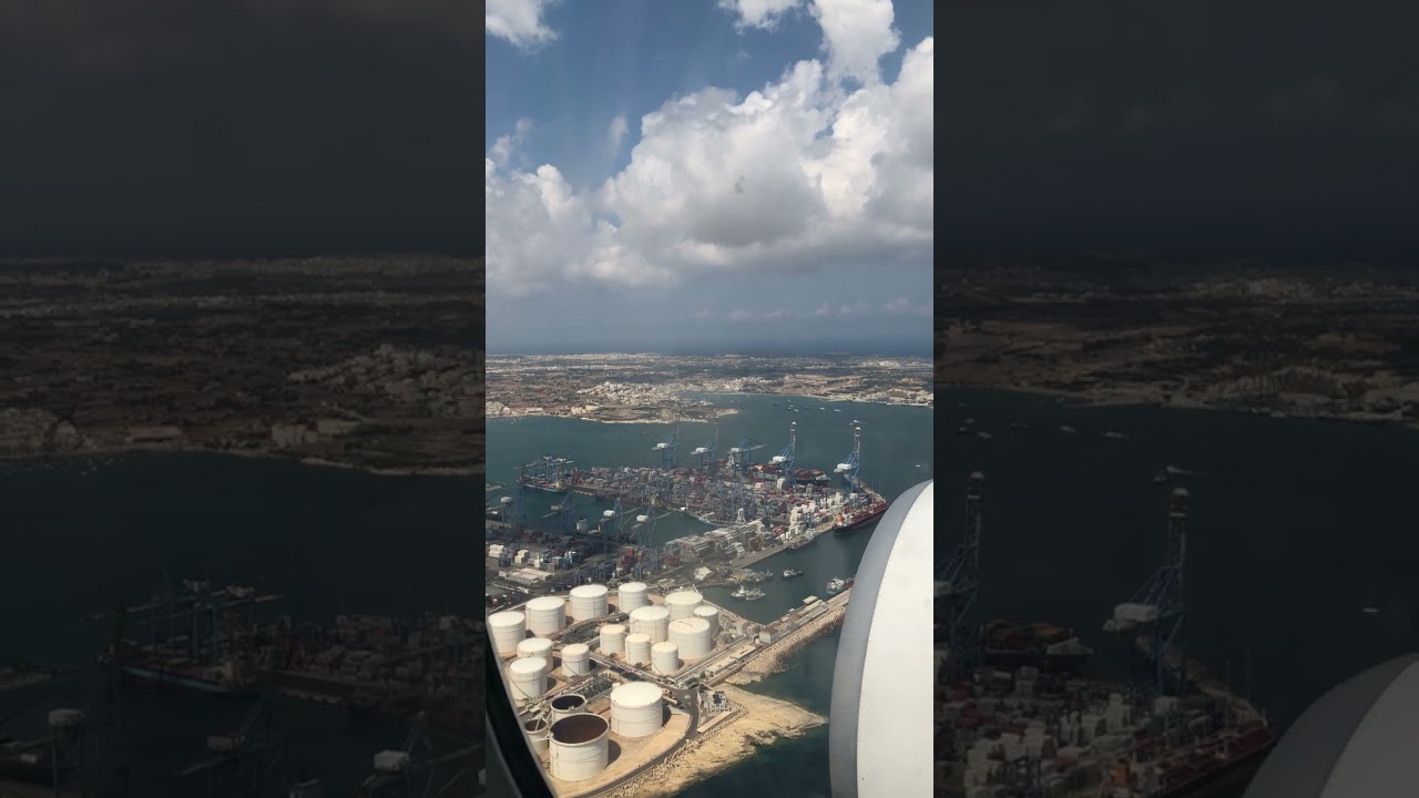 Landing in Malta. August, 2018. Emirates B777-300ER
