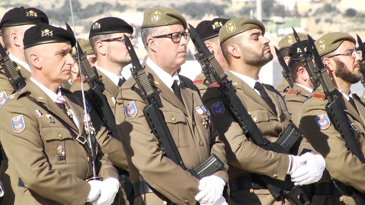 Los Especialistas del Ejército de Tierra rinden honores a San Juan Bosco