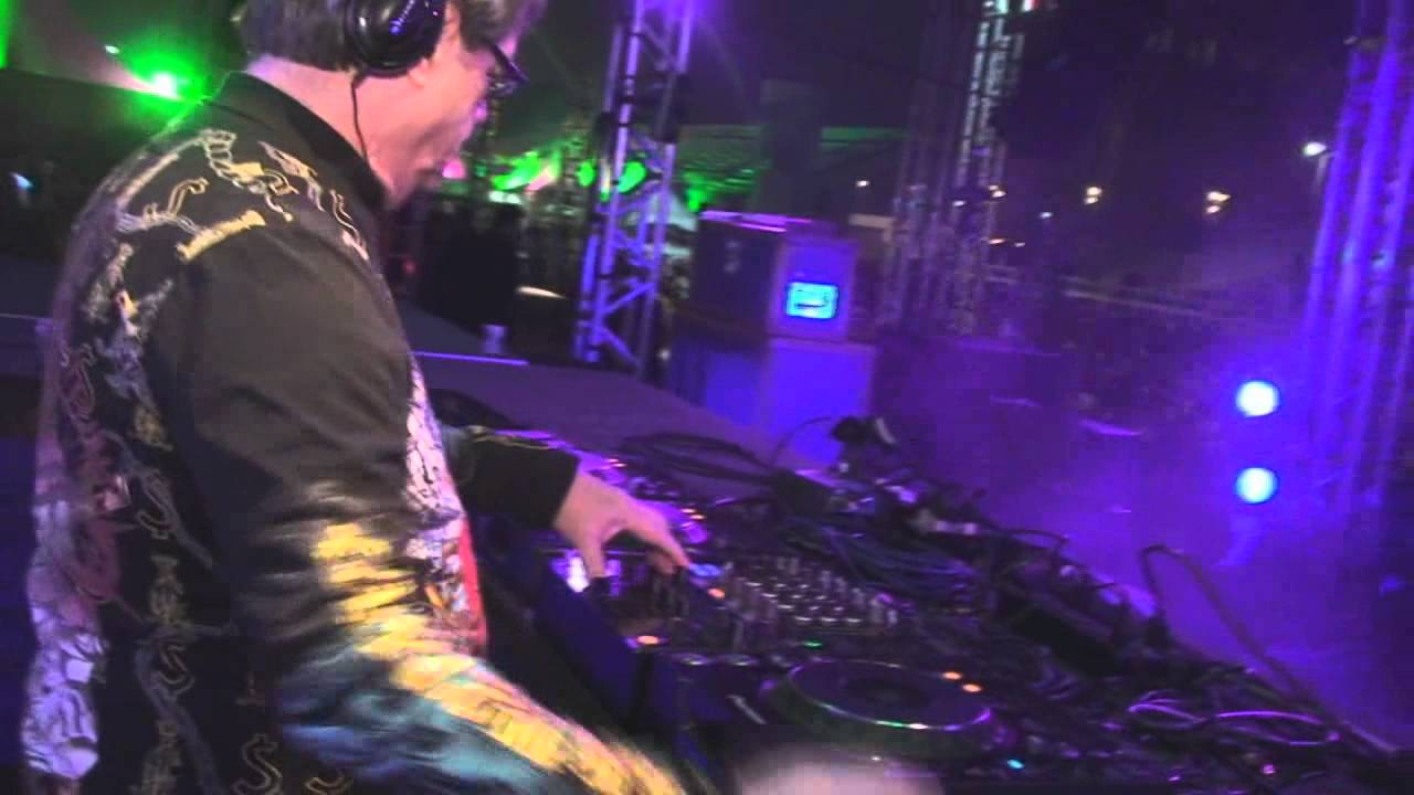 MISTER SAM - ENERGIA NA VEIA - SAMBODROMO 2011