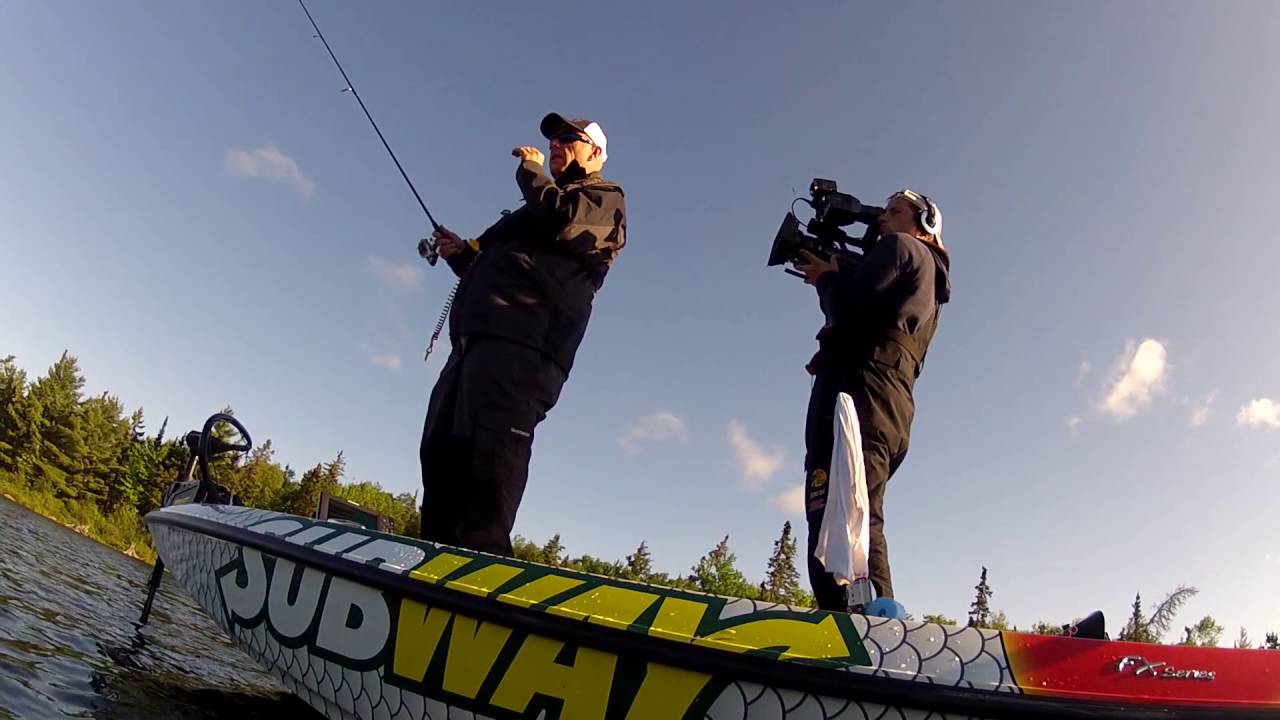 Curly Tail Grub Smallmouth Bass - Dave Mercer's Facts of Fishing Season 6 Episode 3