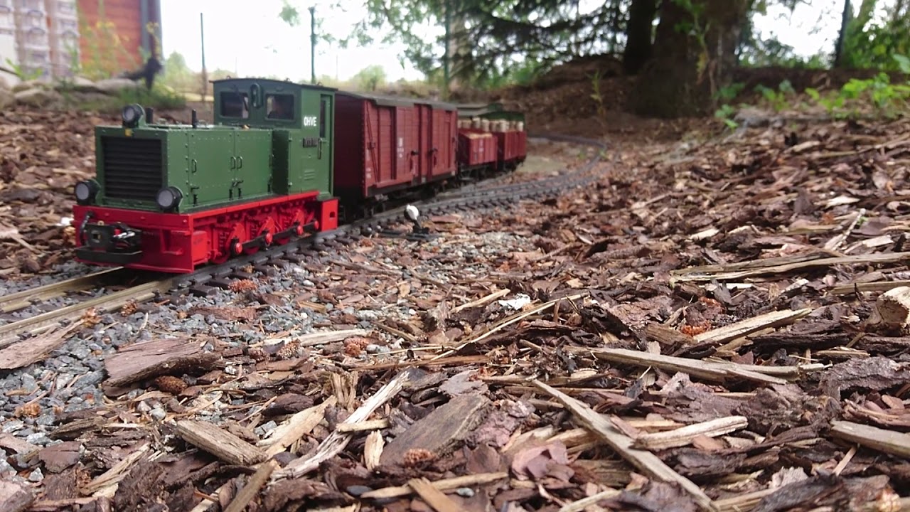 LGB Gartenbahn Hf 130 C - unterwegs mit der V13 102