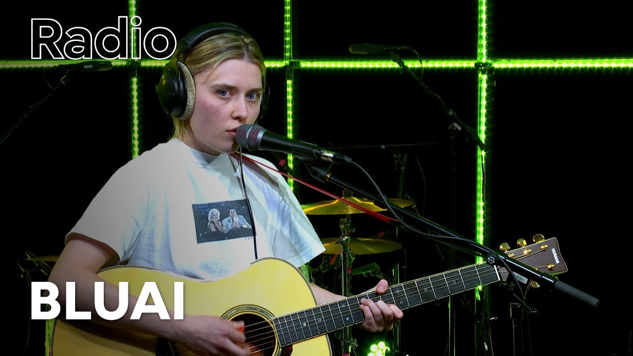 BLUAI - Live at 3voor12 Radio