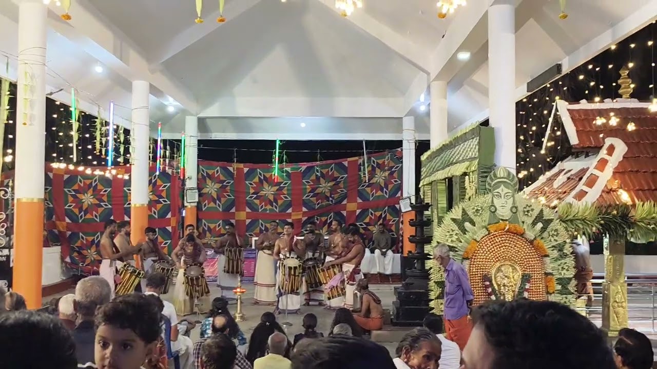 തായമ്പക മേളം കണ്ടാലോ...?  |Mikkuwithfam| |chendamelam|