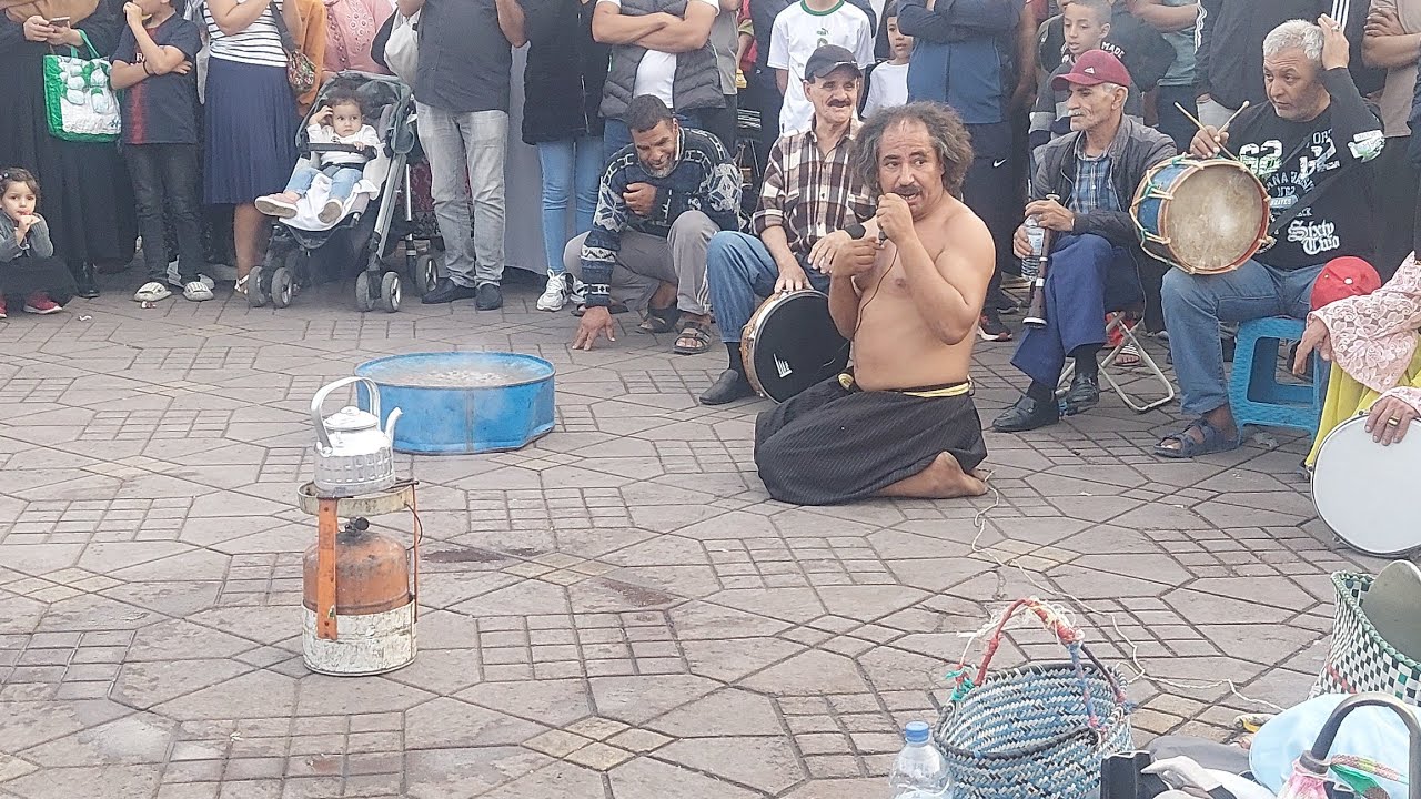 المجدوب المكناسي بساحة جامع الفنا jam3 lafna Marrakech