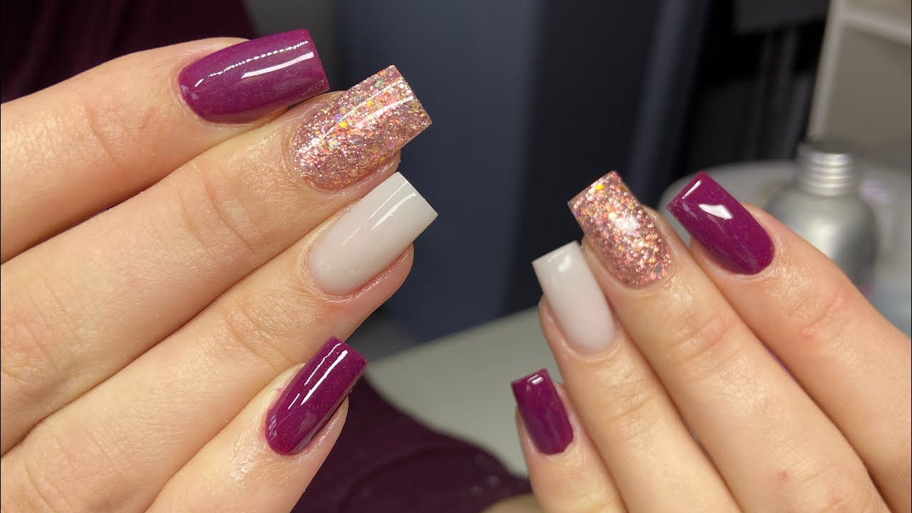 Autumn inspired acrylic nail design