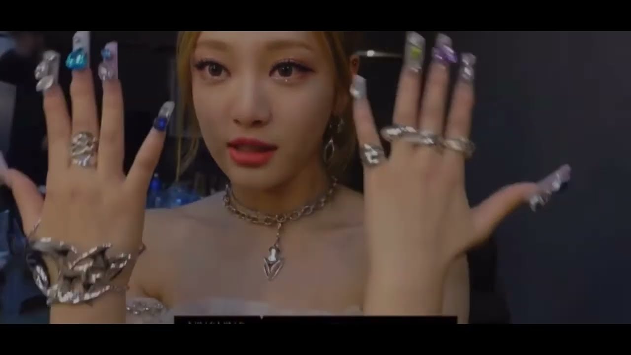 kpopidol asmr • acrylic nails 💅