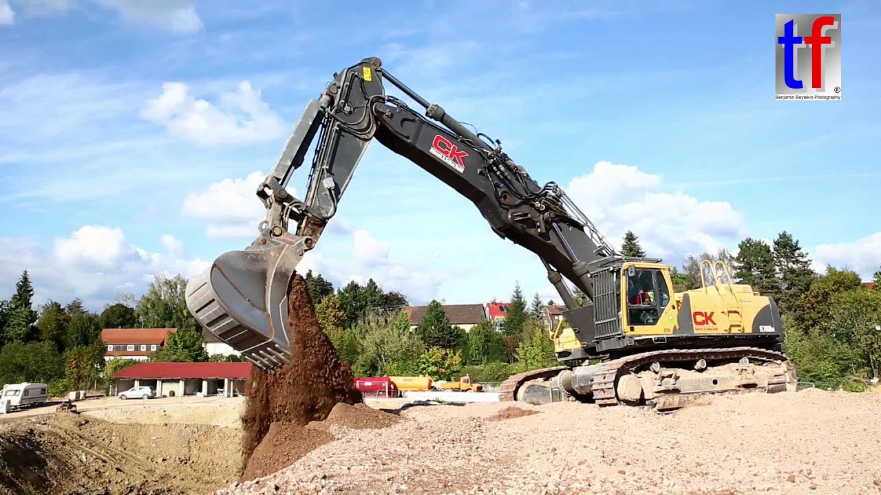 **DIGGING BEAST** Volvo EC700B HR / Abbruch Krankenhaus Backnang, Germany, 24.09.2015.
