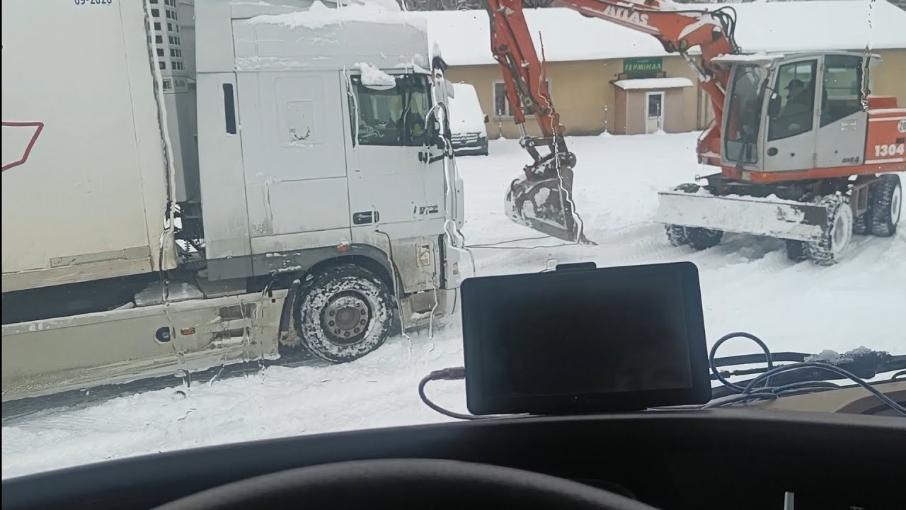 Зимові пригоди далекобійників