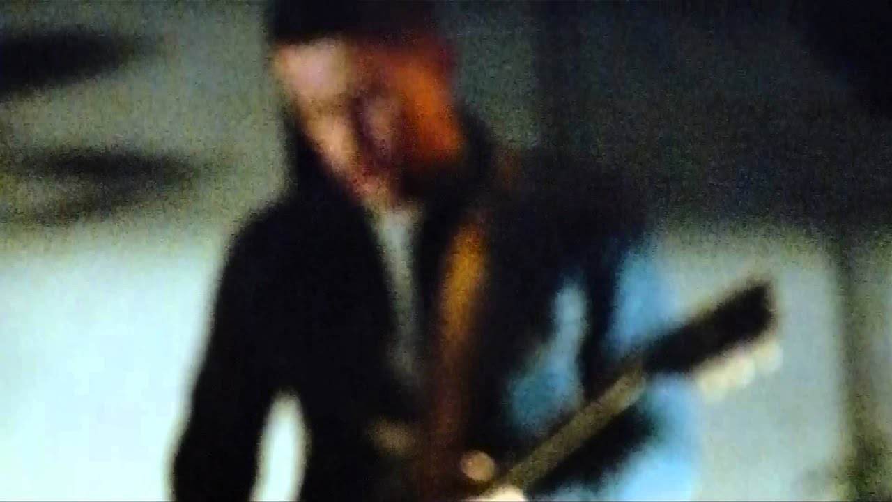 Jamie Cook Angle (Arctic Monkeys) - This House Is A Circus [live @ The Hollywood Bowl]
