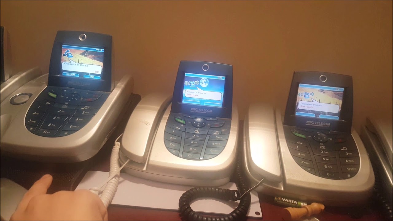 *Video breve* Videotelefono Telecom - Modelli intermedi (SW 2.1.4) chiamata in arrivo(Incoming call)