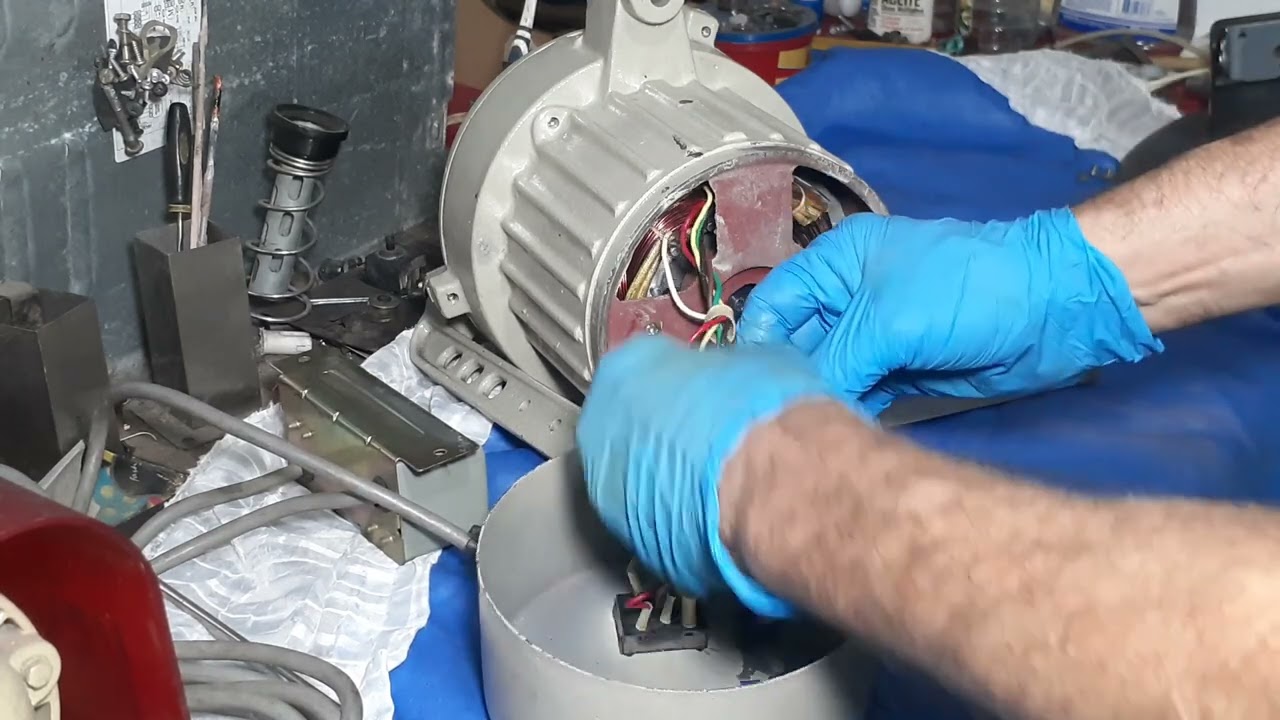 COMOBA CONECTADO EL CAPACITOR Y SU FUNCION EN MOTOR DE MAQUINA DE COSER