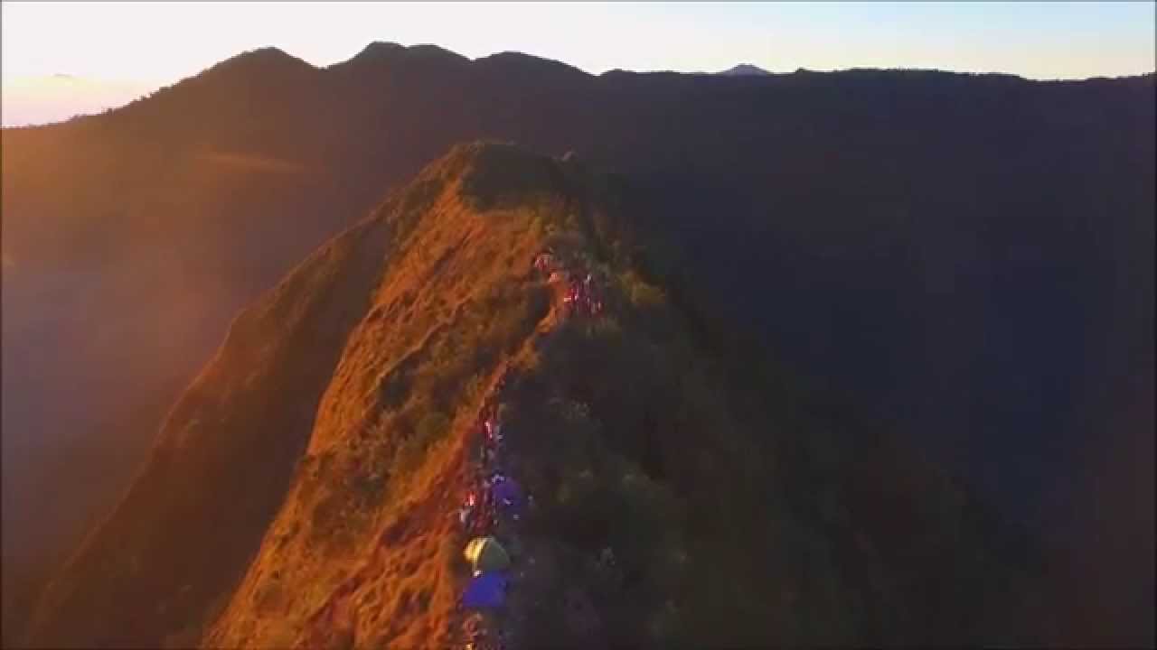 Aerial Video Gunung Puntang, Puncak Mega 2223 mdpl