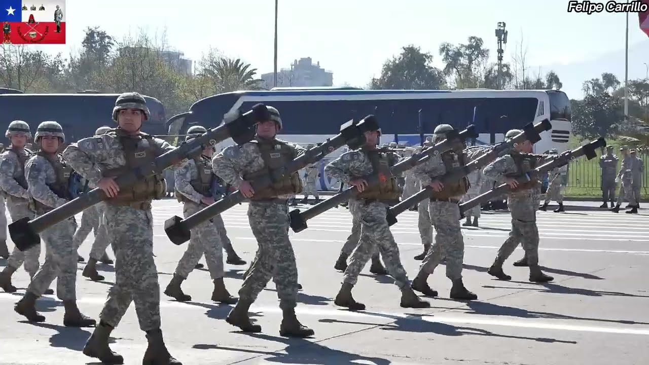 Escuela de Especialidades ULTIMA Practica para la GRAN PARADA MILITAR 2025