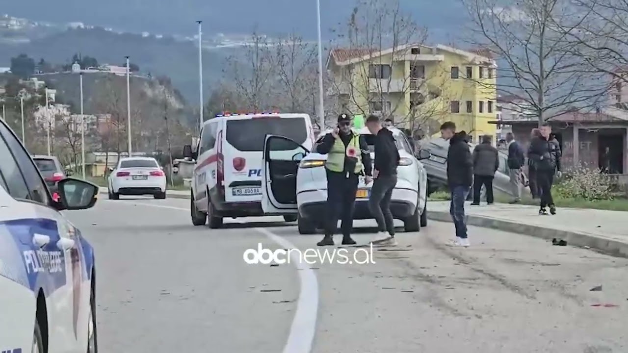 Aksident në Vlorë/ Përplasen dy automjete, një i lënduar| ABC News Albania
