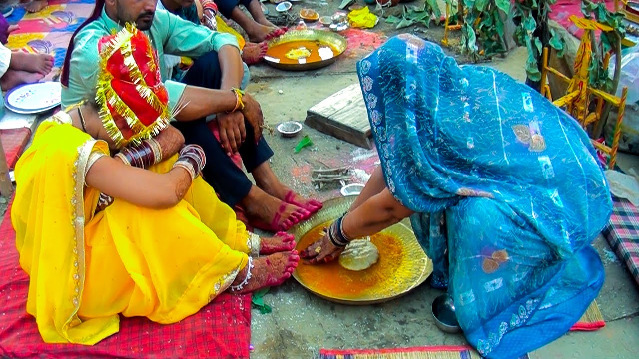 Indian Bagheli Shadi Aanand Weds Priyanka Ki Marriage Jaimala & Chadav Ki Rasam #weddingvideo