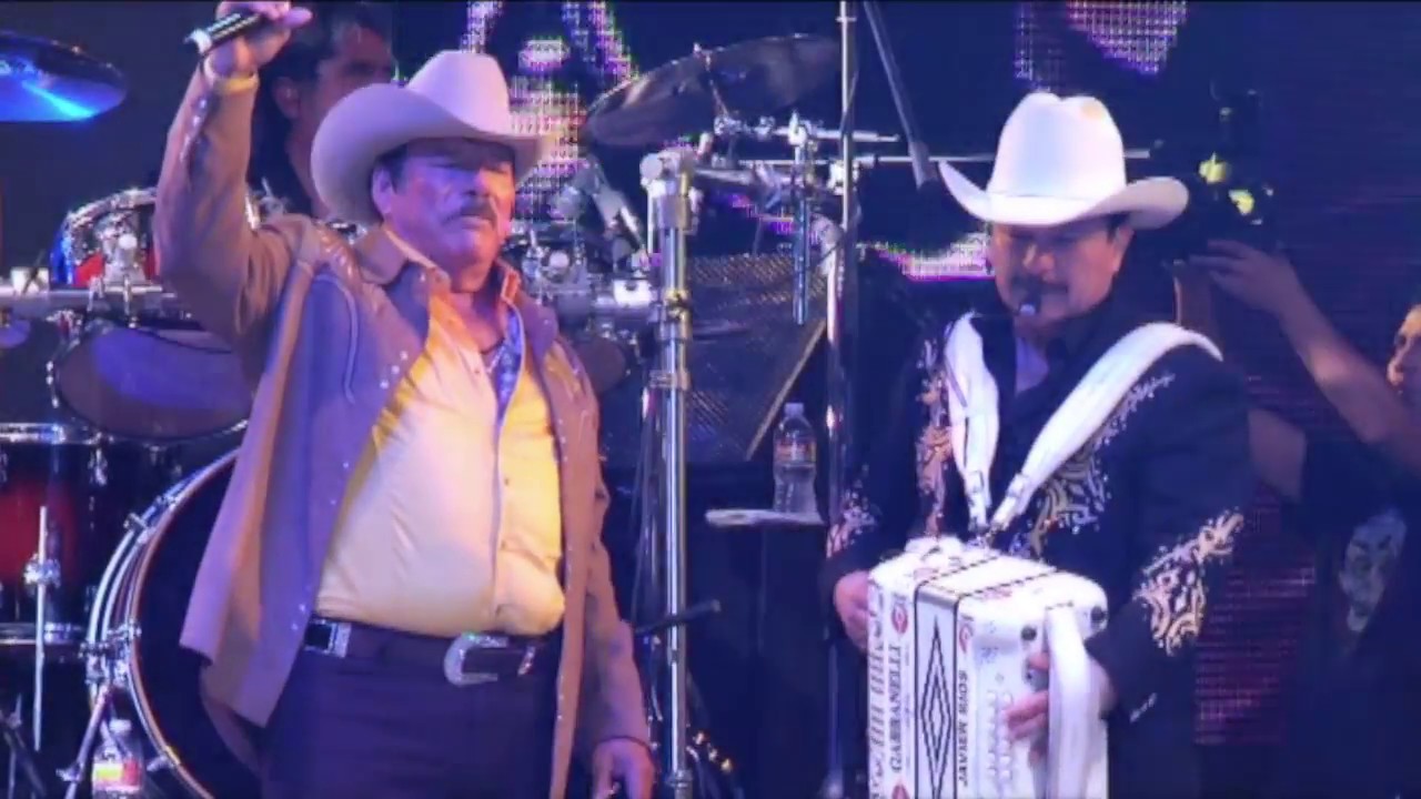 Los Invasores de Nuevo León 'El Reencuentro' Vol 1 en Vivo - Ni Dada La Quiero