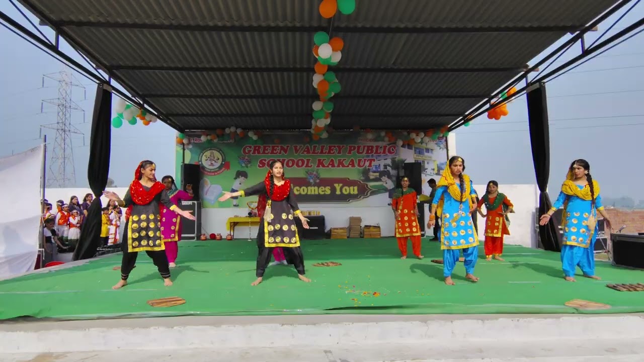 Punjabi dance performance by Green valley public school kakaut 