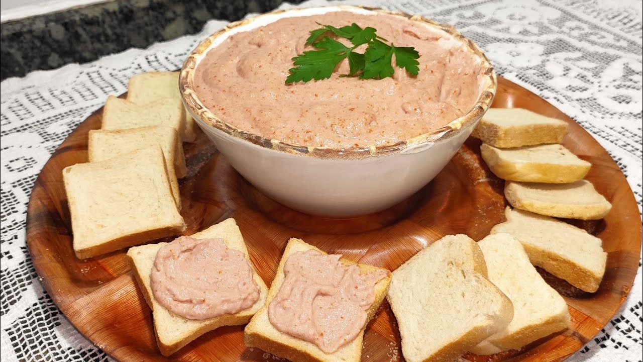 Pat&ecirc; de Salsicha receita de inf&acirc;ncia, pronto em poucos minutinhos !