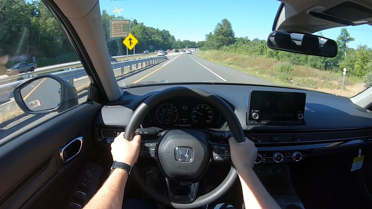 Тест-драйв Honda Civic LX 2022 года от первого лица — как ездит базовая комплектация?