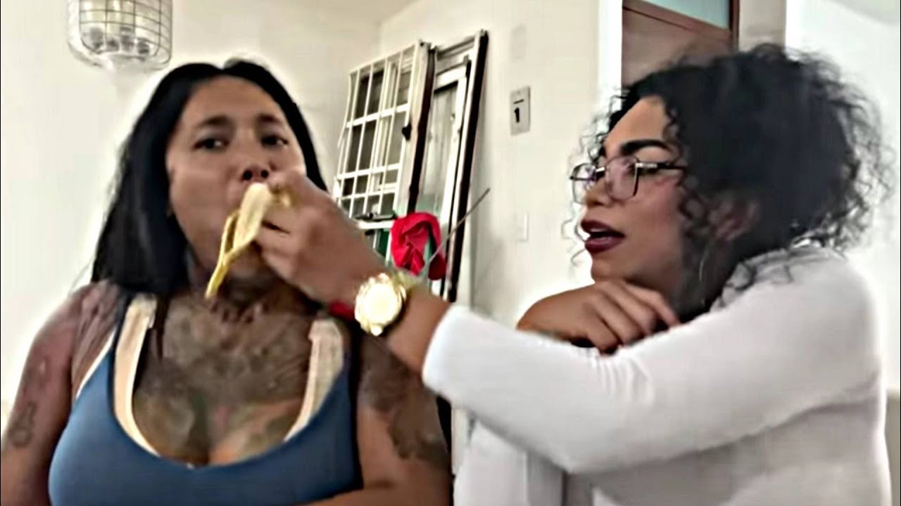 KARIPAO TOCANDO TEMAS DE CHAVITA💋🍌 ┃ Karina y Paola - @Mintohato2.0