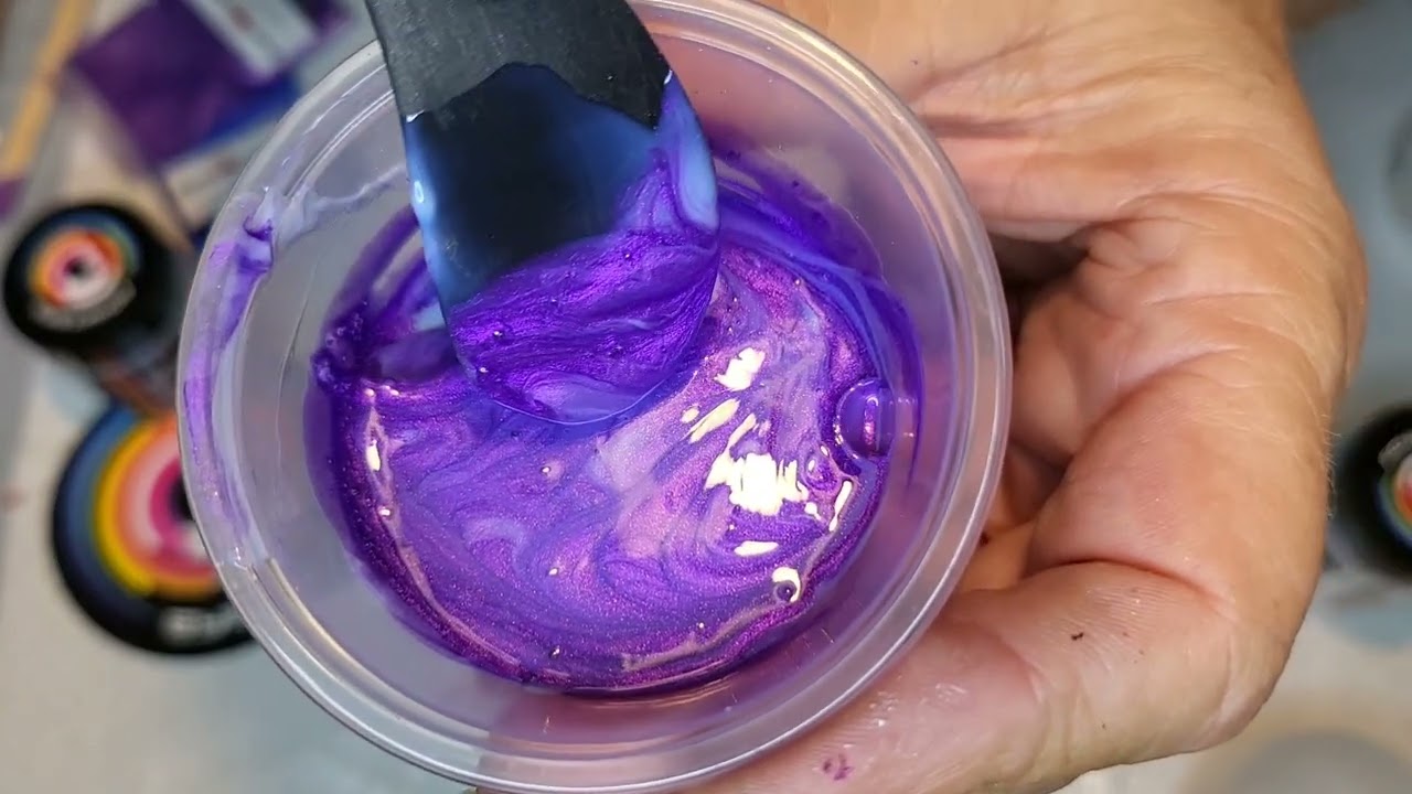 #57 How to mix and use Eye Candy  pigments. Dutch pour part 1