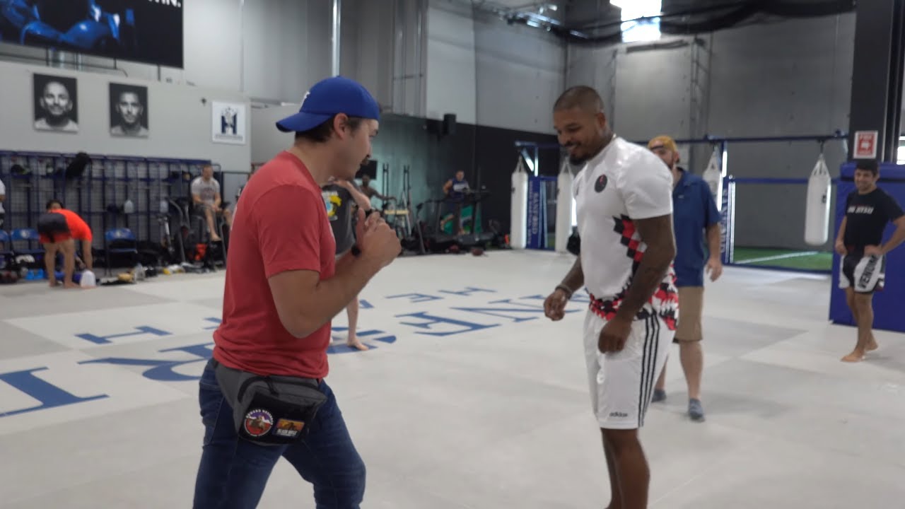 I let a world champion kickboxer kick me