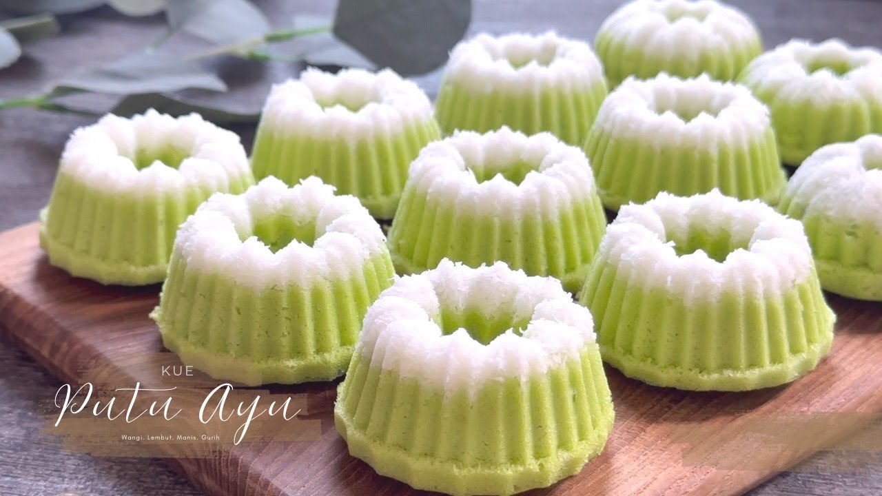 Wangi Super Lembut! Resep Kue Putu Ayu Pandan Kelapa Manis Gurih Moist Ga Bikin Seret!