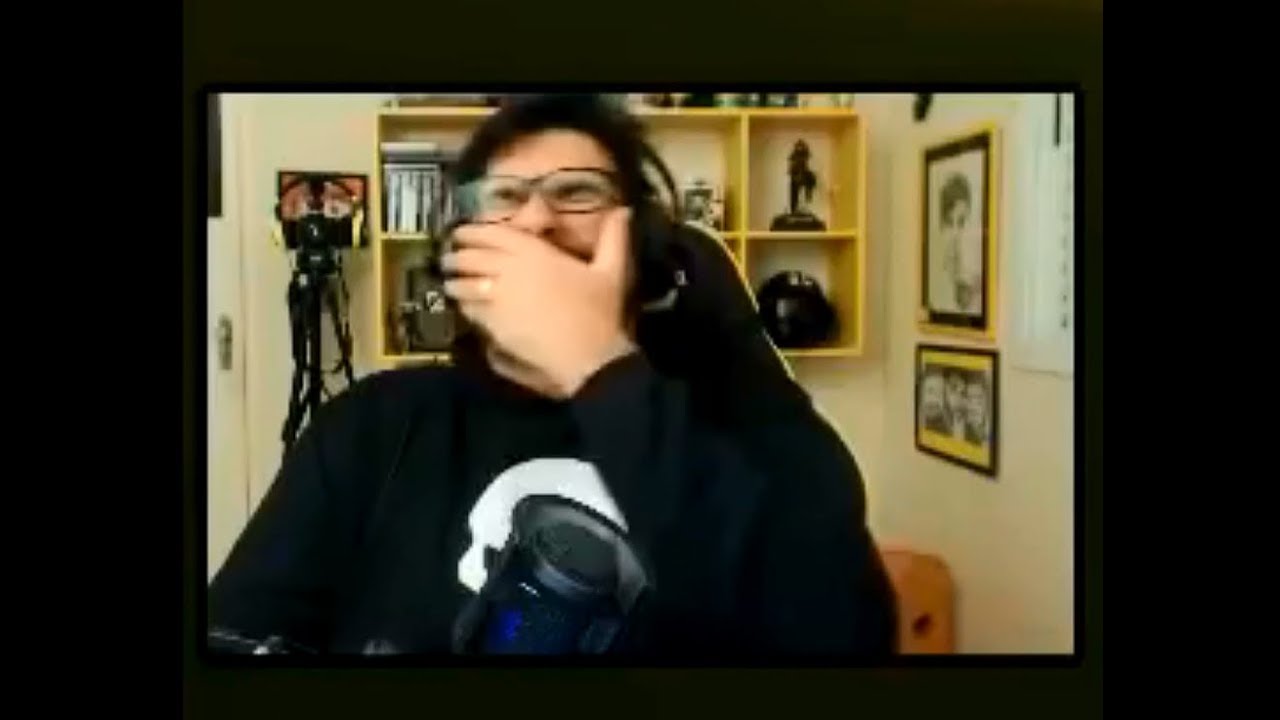 CROSS ATIROU EM TODO MUNDO E QUASE SE MIJOU DE RIR!!  MOMENTOS ENGRAÇADOS #8