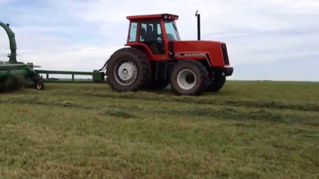 Allis Chalmers 8070 Chopping Haylage