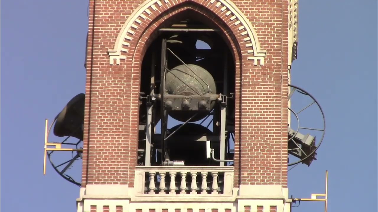 Le campane di Verolavecchia (BS) - Chiesa Parrocchiale dei Ss. Pietro e Paolo (1). video 640