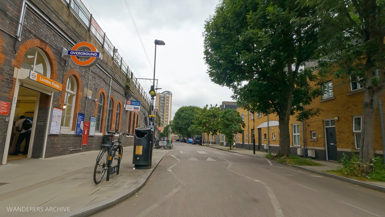 Cycling London: Well Street Common (Hackney) to Angel, Incl. Regents Canal [4K]