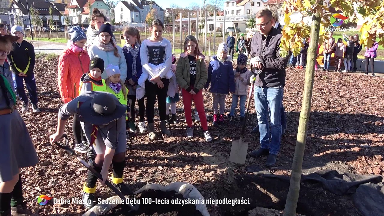 2018 10 31 Dobre Miasto - Sadzenie Dębu 100-lecia odzyskania niepodległości