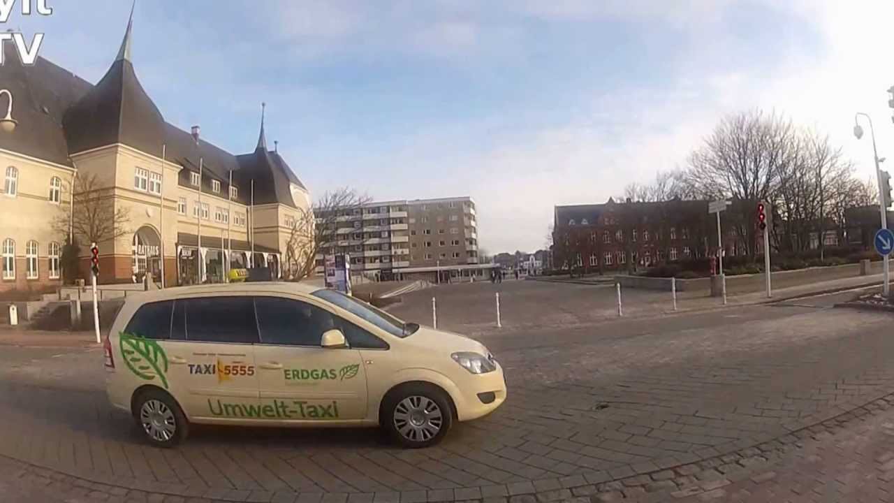 Neue Stra&szlig;e + Strandstra&szlig;e Westerland vorbei am Rathaus zum Bahnhof