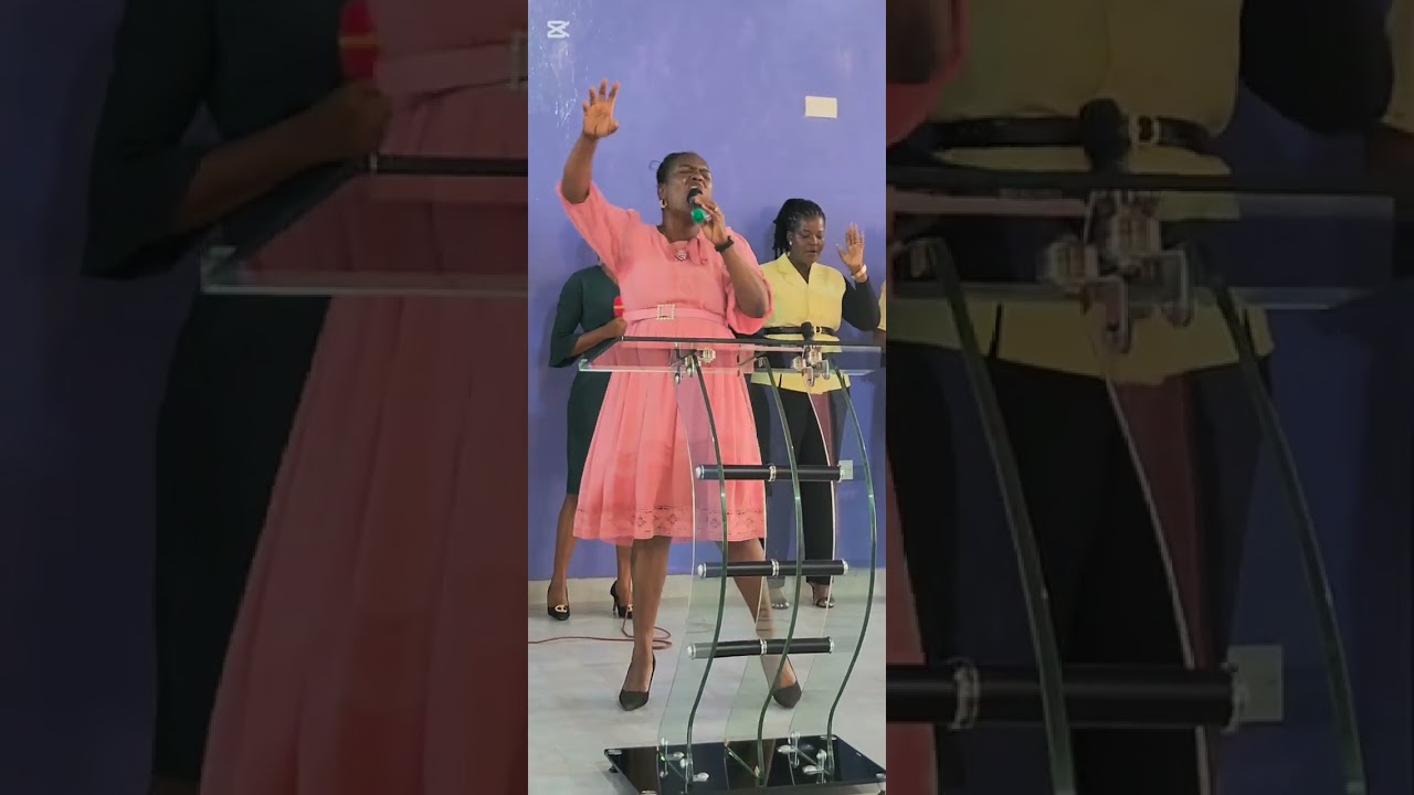 Soak in his presence with this worship session 