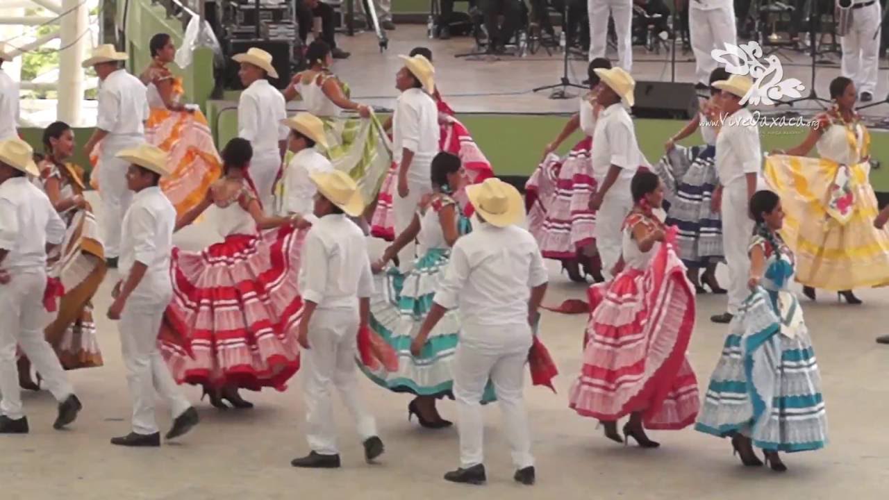 Guelaguetza 2016: Pinotepa Nacional - Sones y Chilenas (25 de julio 10am)