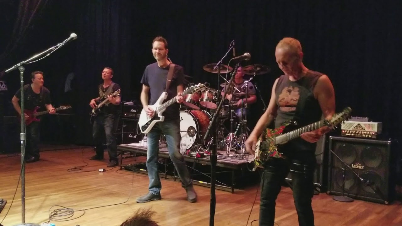 Private Concert - G4 2017 Doug Doppler, Phil Collen, Paul Gilbert playing 