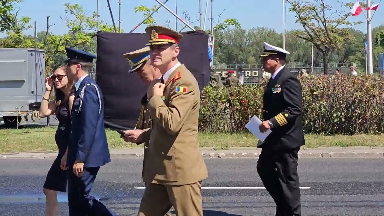 15.08.2023 Wielka Defilada Niepodległości w Święto Wojska Polskiego- Silna Biało - Czerwona .