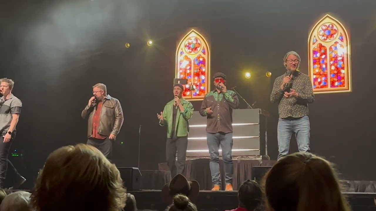 O Holy Night - Home Free Let Me Come Home Christmas Tour 2025 -          11-23-25 - Joliet IL