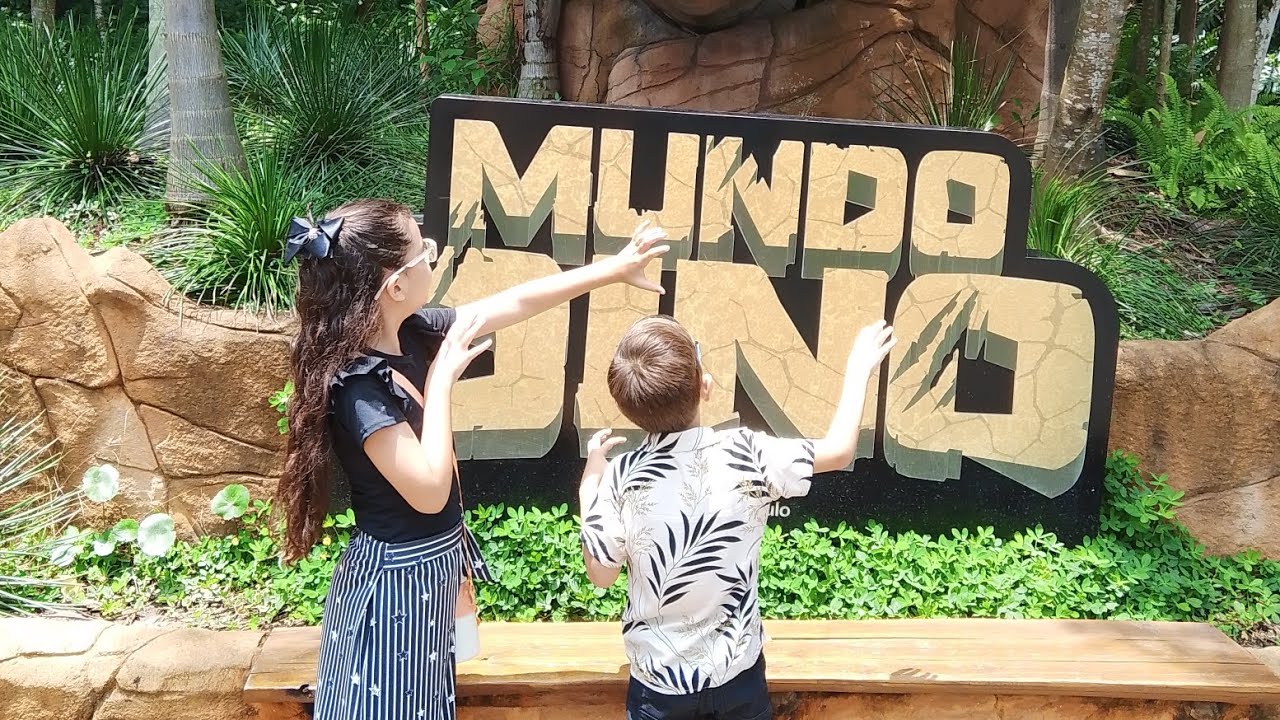 MUNDO DOS DINOSSAUROS.