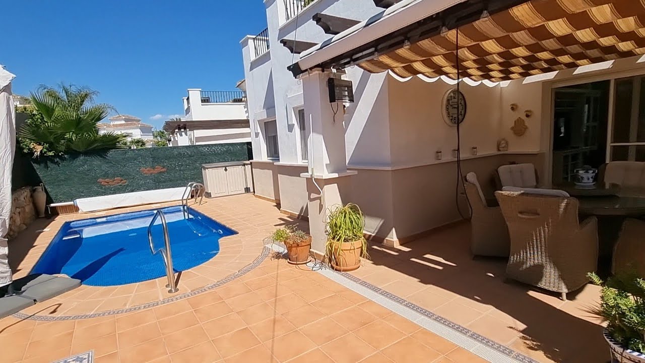 Вилла La Torre Golf Resort рядом с центром города с бассейном. Отремонтированная кухня/ванные ком...