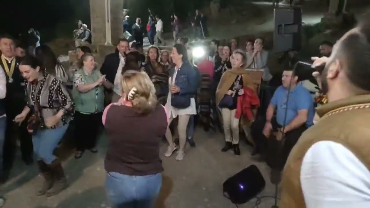 Ambiente en el Cerro del Cabezo de madrugada con el grupo Arboreá (30.04.23)