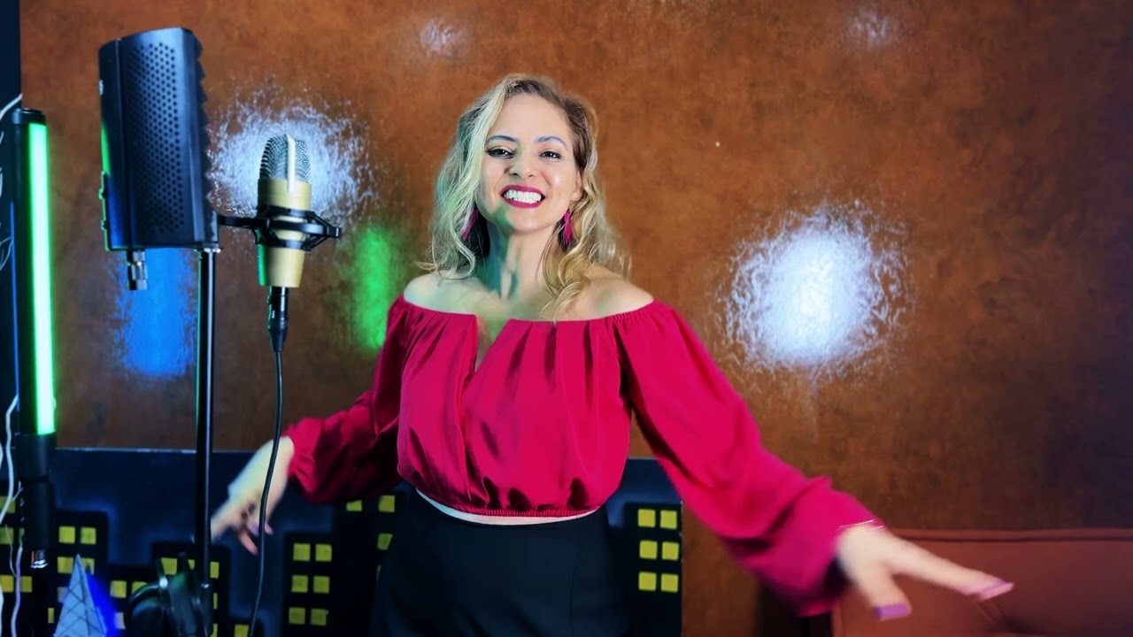 JULIANA E CIA - CONECTANDO CULTURAS ( Vídeo clipe )