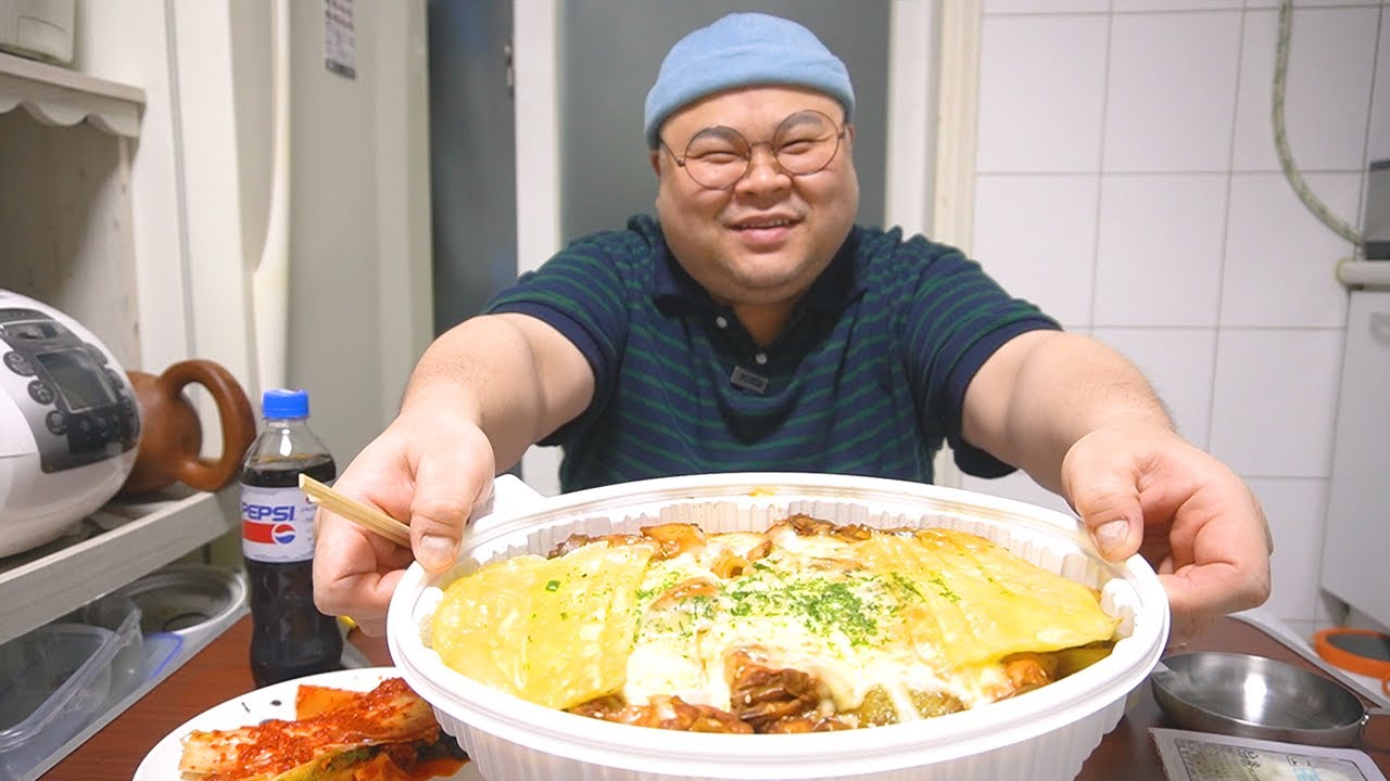 간장찜닭에 치즈 듬뿍추가!!│이건 못참지~ 찜닭먹방 Braised Spicy Chicken Mukbang Eatingshow