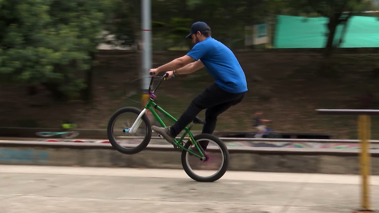 Easy peasy - cómo hacer un caballito en BMX | Dale Play Go | Teleantioquia