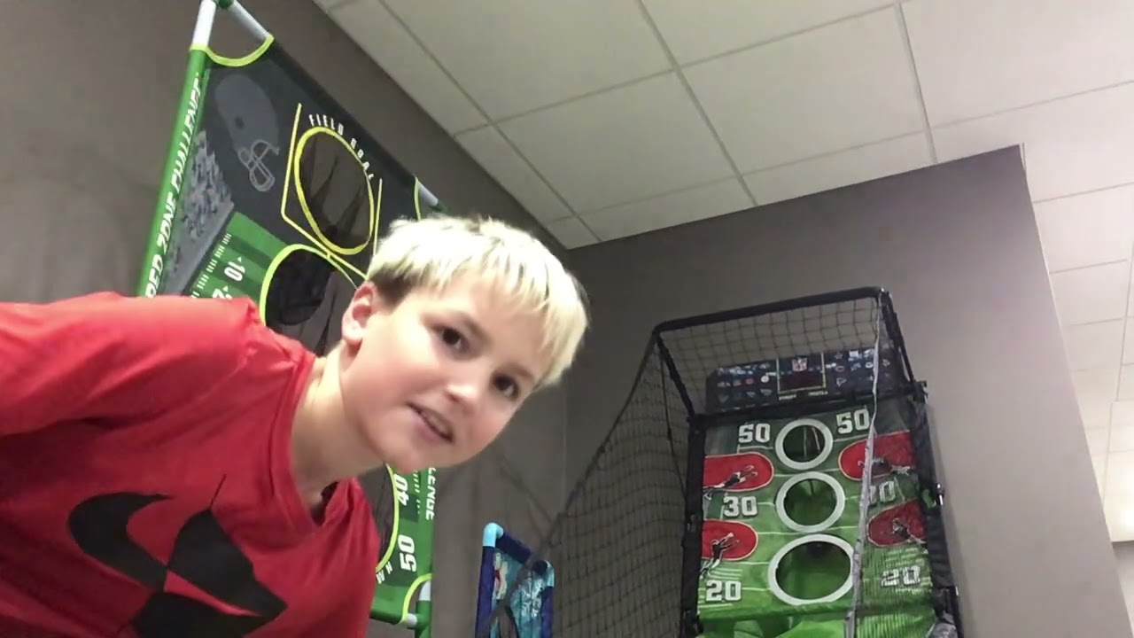Football point challenge (big bro kinda made me rage) day 52-100 of uploading every day 