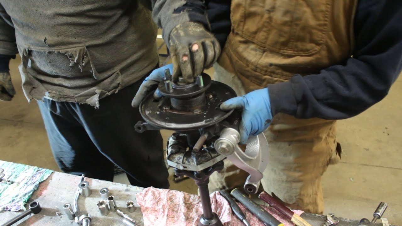 1972 Triumph GT6 Restoration - Part 30 - Assembling the suspension