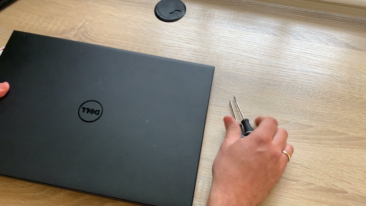 Adding RAM memory to laptop Dell Inspiron 15-3567