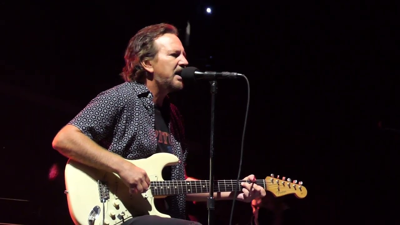 PEARL JAM *MAN OF THE HOUR + RETROGRADE* live in HAMILTON at FirstOntario Centre 9/6/2022